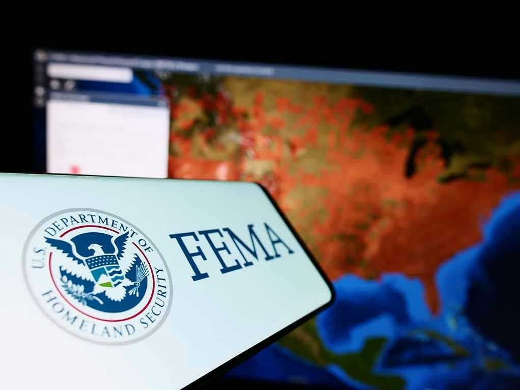 Trump Snubs Disaster Victims They’re DESPERATE! News Ranger